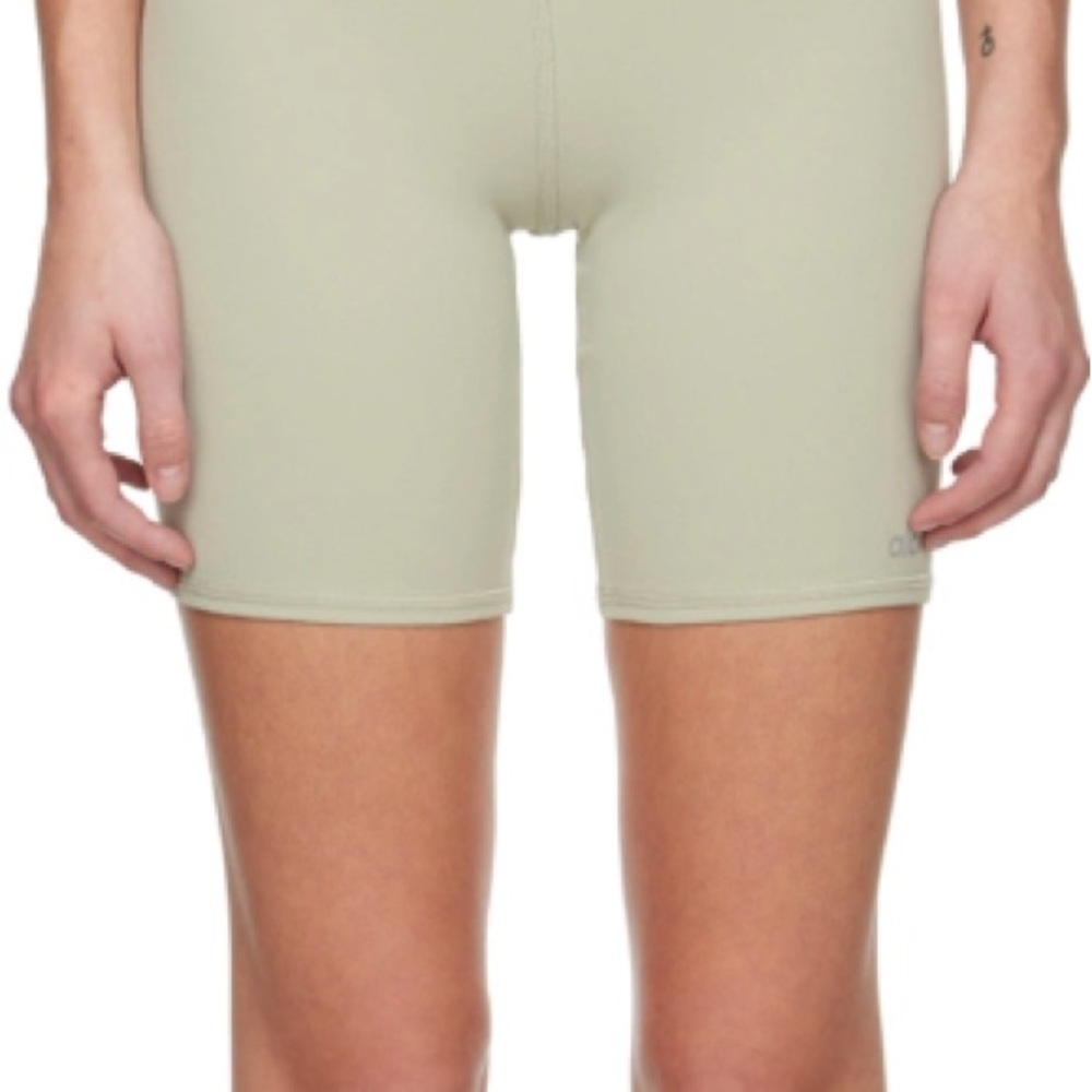 ALO Airluxe Sage Bike Shorts